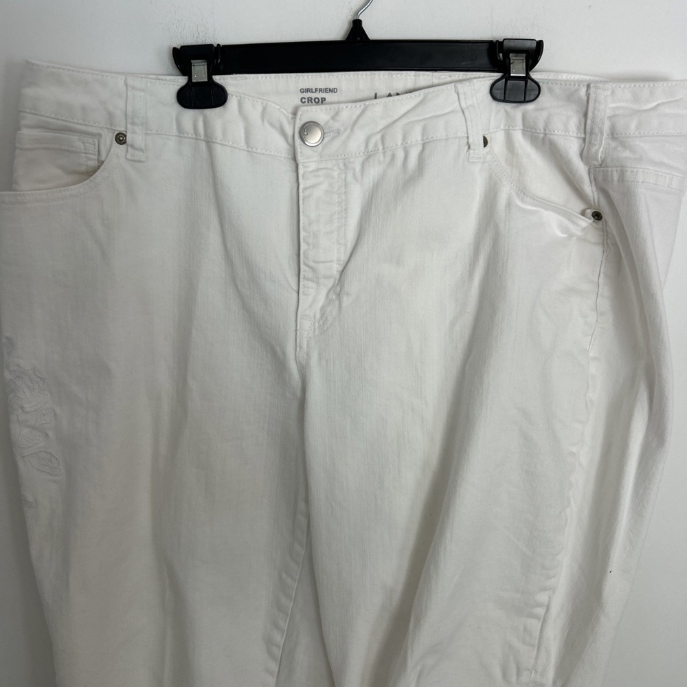 Lane Bryant Women's White Jeans Size 24 P Embroidered Flower Cropped Girlfriend